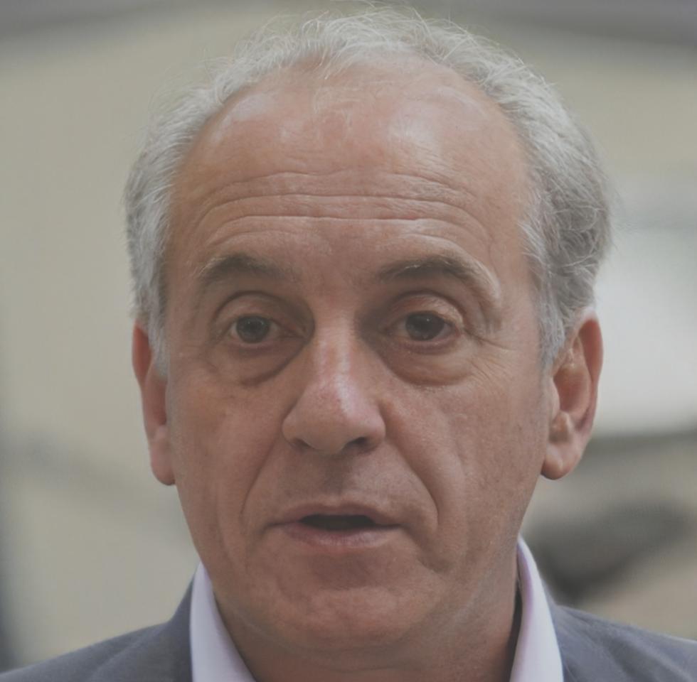 Carlos Mendoza, estudiante exitoso de Feltra Mind